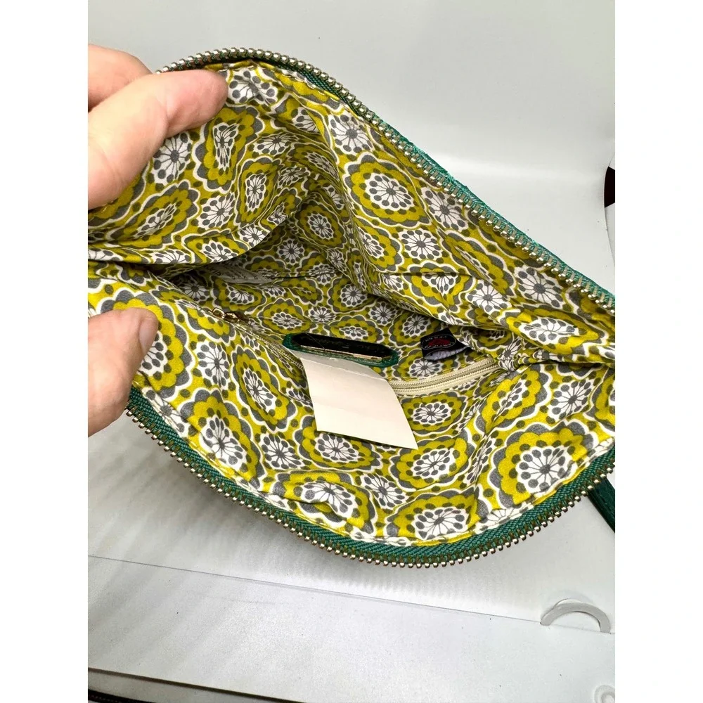 Urban Expressions Green Woven Vegan Leather Foldover Clutch Wristlet Bag